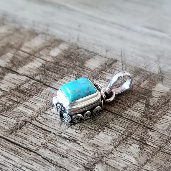 Natural Kingman Blue Mohave Turquoise Set in Sterling Silver Poison Pendant, NWT - Picture 6 of 14